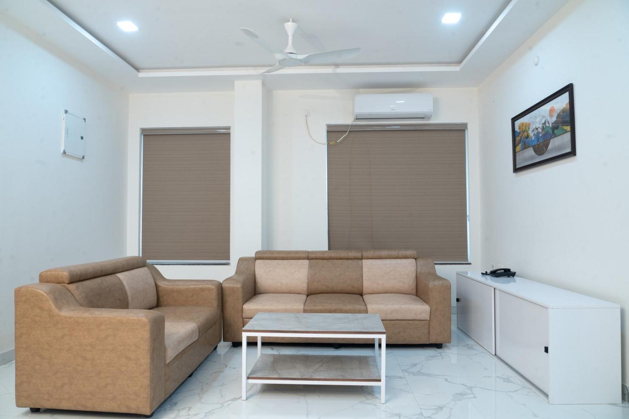 The Balcony Suites 하이데라바드 외부 사진